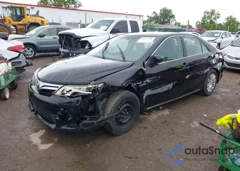 2012 Toyota Camry Le z USA, uszkodzony, nr VIN 4T4BF1FK3CR182586